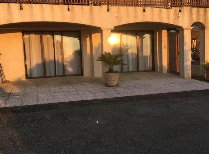 Studio De 39 M2